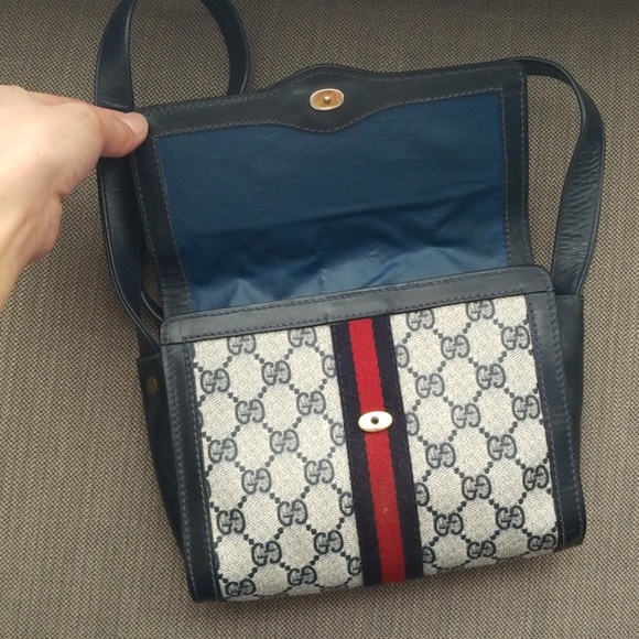 Authentic Vintage Gucci Shoulder Clutch Bag - Picture 5 of 9